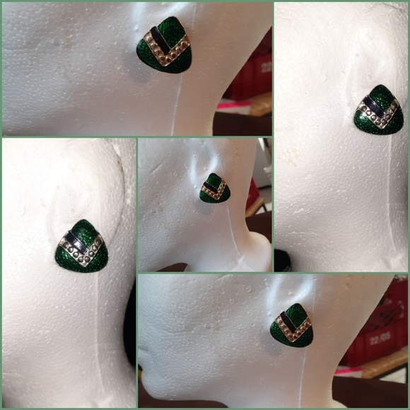 Vtg 80's Triangle V Earrings - Picture 4 of 9